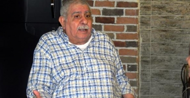 Arif Sağ eşinin ölümünden sonra sazına küstü