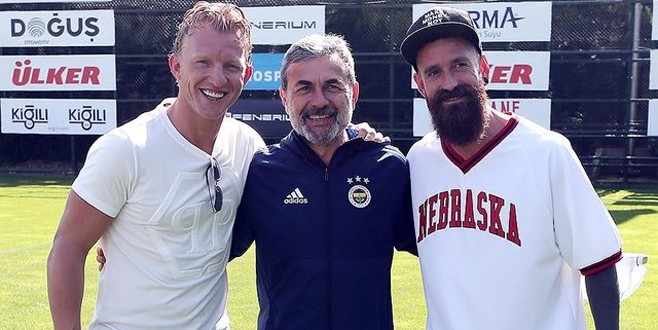 Aykut Kocaman’dan Kuyt kararı