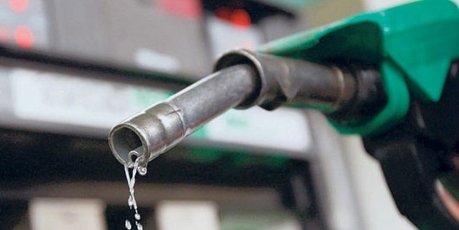 Benzine yine zam geliyor