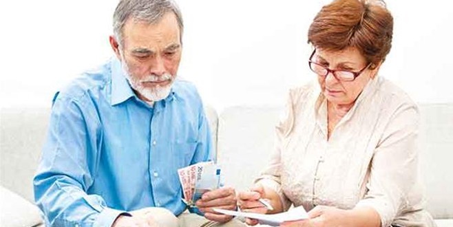 Emekliye zam ve bayram ikramiyesi!