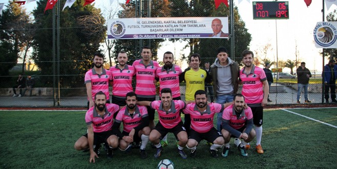 Futbol turnuvasının şampiyonu Kartansaş oldu
