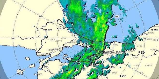 İstanbul’da beklenen yağış dün gece başladı