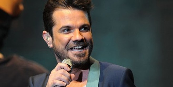 Kenan Doğulu: Erkekler etek giysinler