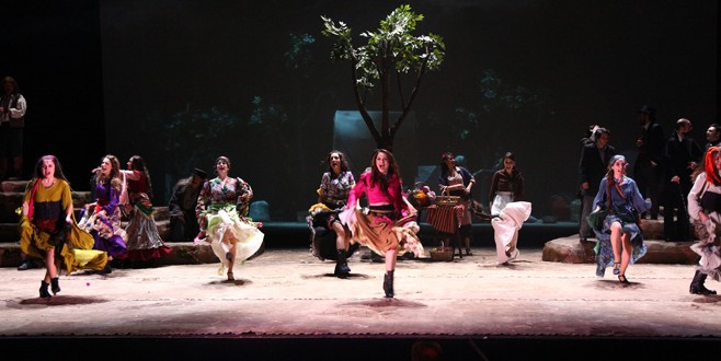 Şehir Tiyatroları yüzde 100 doluluk oranıyla rekora koşuyor