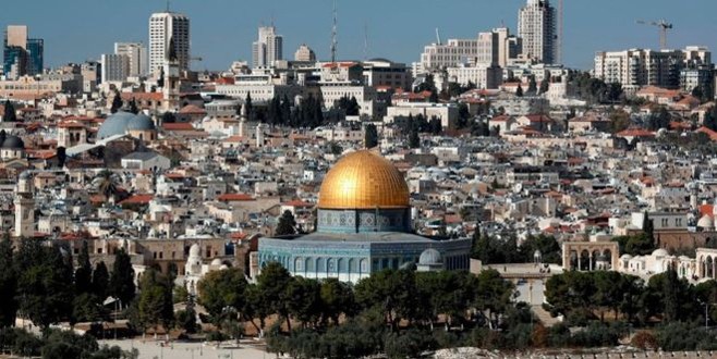 Suudi Arabistan’tan ihanet gibi Kudüs yasağı