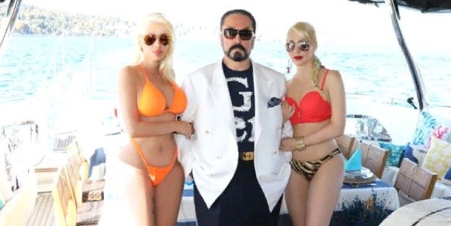 Adnan Oktar’a reşit olmayan kızları alıkoyma suçlaması