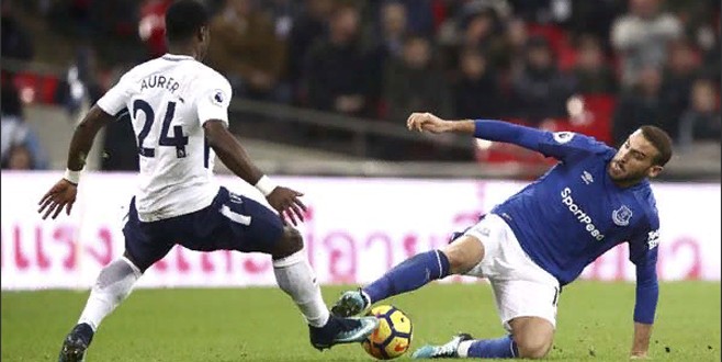 Cenk Tosun ilk maçında fark yedi