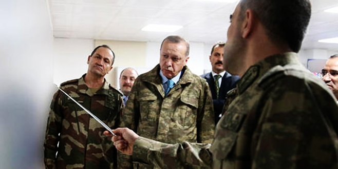 Cumhurbaşkanı Erdoğan Suriye sınırında