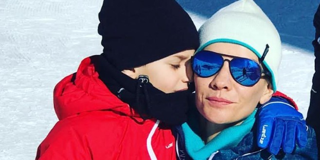 Esra Erol Kartalkaya’da kar keyfi yaptı