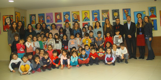 Kartallı çocuklardan posta pulu