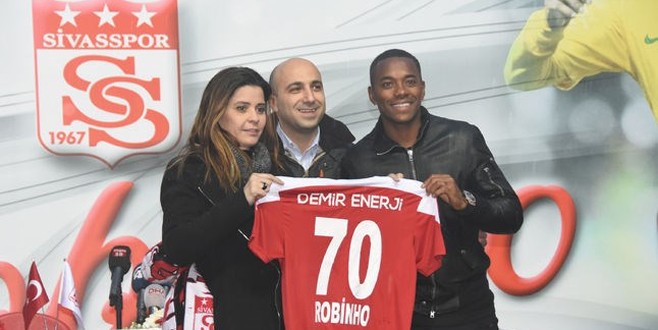 Robinho Sivasspor’a imza attı