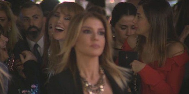 Seren Serengil evli insanlarla birlikte oldu