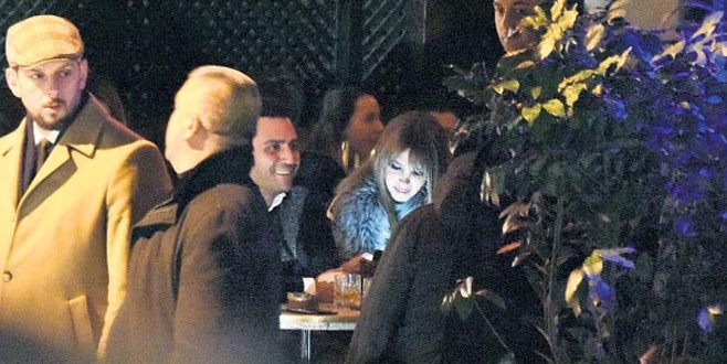 Seren Serengil Yaşar İpek ile birlikte