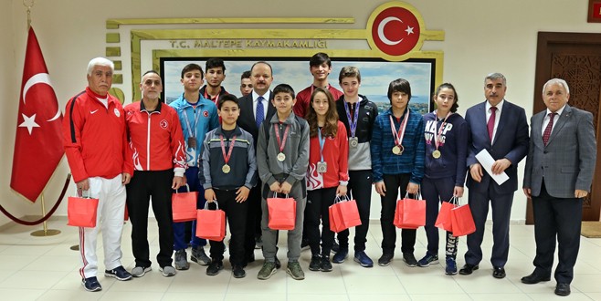 Başarılı sporculardan Kaymakam Meftun Dallı’ya ziyaret