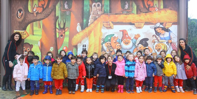Çocuklar Kartal Masal Müzesi’ne akın ediyor