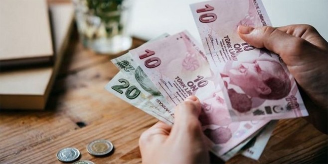 Emekli ve memur ikramiye bekliyor