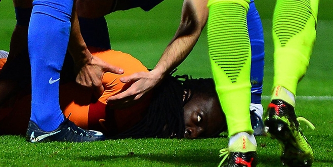 Galatasaray’da Gomis korkuttu