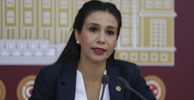 Gülay Yedekçi’den ilginç öneri!