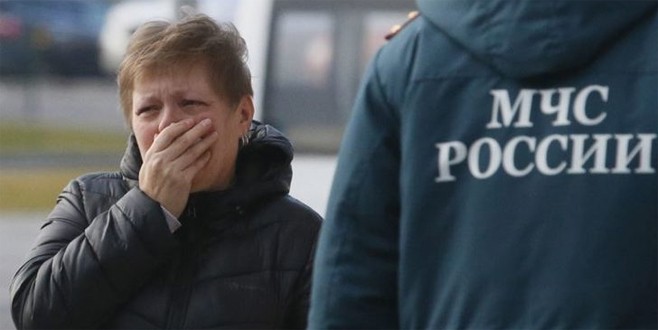 Rus yolcu uşağı düştü 71 ölü