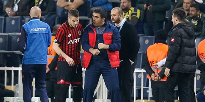 Ümit Özat Fenerbahçe’ye tepki gösterdi