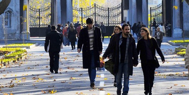 Üniversite mezunu işsiz sayısı 55 ilin nüfusunu geride bıraktı