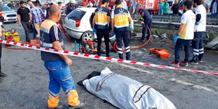Arnavutköy’de korkunç kaza: 3 ölü