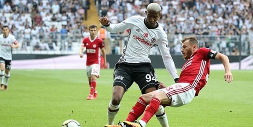 Beşiktaş Sivasspor’a gol yağdırdı
