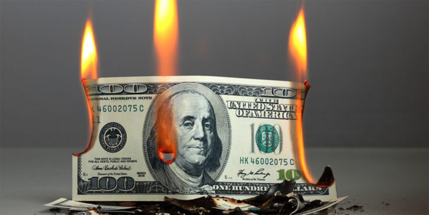 Dolar ve euro durdurulamıyor