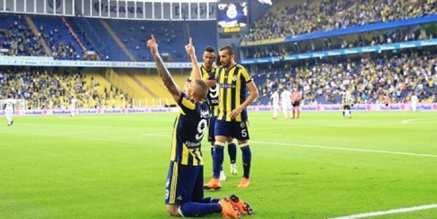 Fenerbahçe sezonu ikinci sırada bitirdi