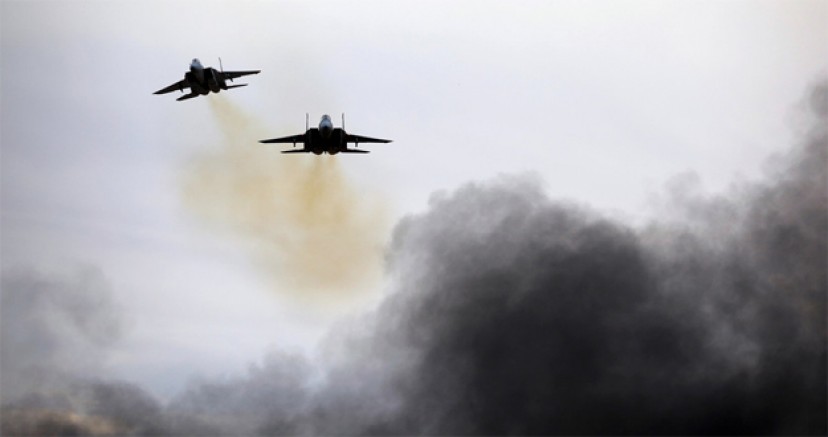 İsrail HAMAS’a ait askeri noktaları vurdu