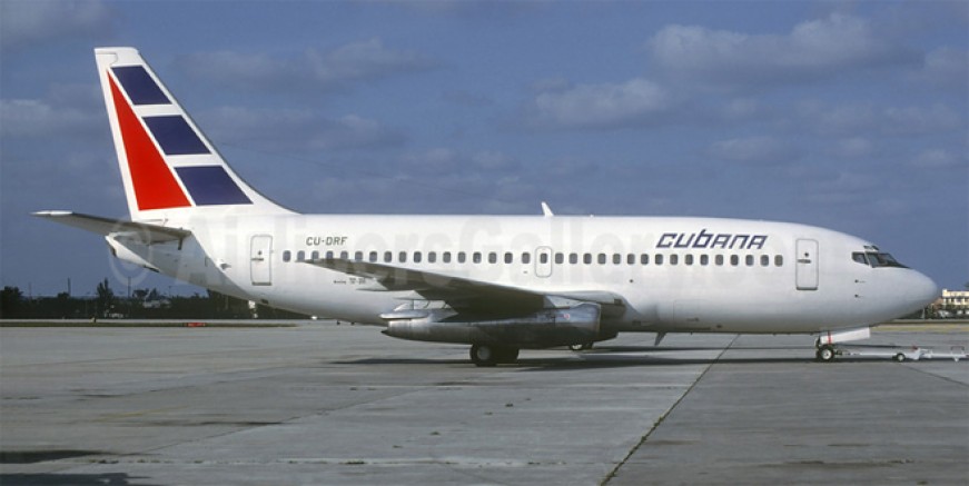 Küba’da yolcu uçağı düştü!