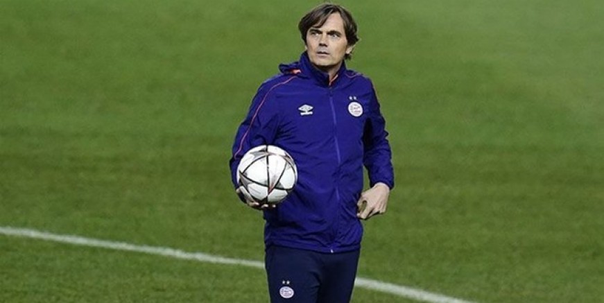 Phillip Cocu yarın imzalıyor!