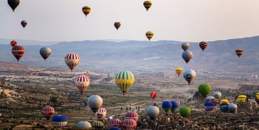 Balonlar 15 Temmuz için havalandı