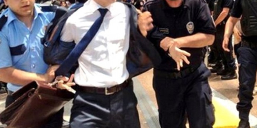 Gazi Üniversitesi eski çalışanlarına operasyon