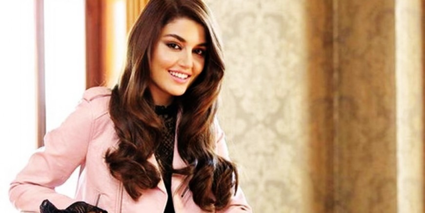 Hande Erçel alay konusu oldu