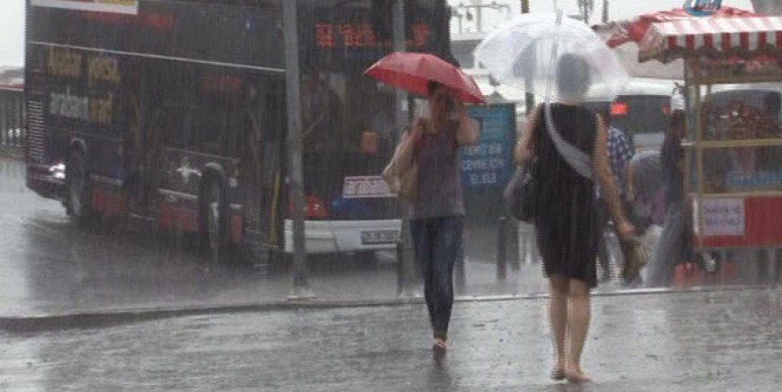 İstanbullular dikkat! Meteoroloji saat verdi