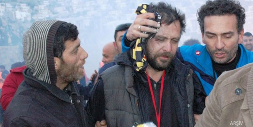 Nejat İşler barda saldırıya uğradı