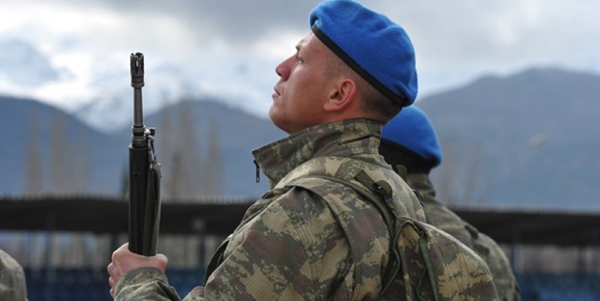 Öğrenciye tatil döneminde bedelli askerlik!