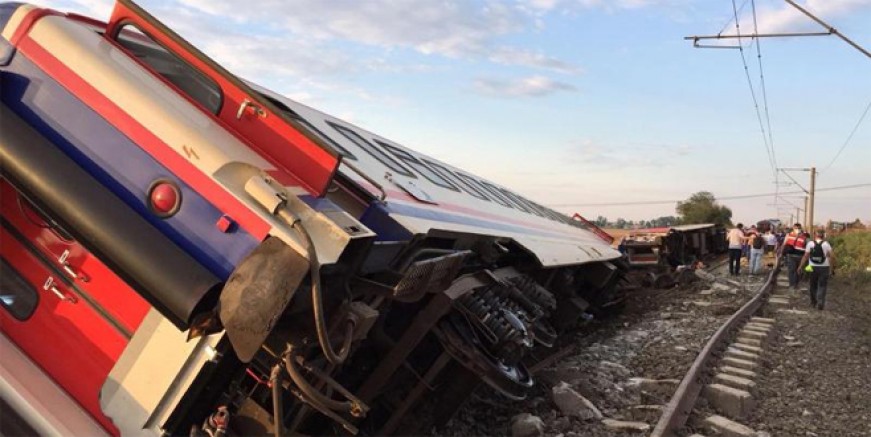 Tren faciasında 2 makinist gözaltına alındı