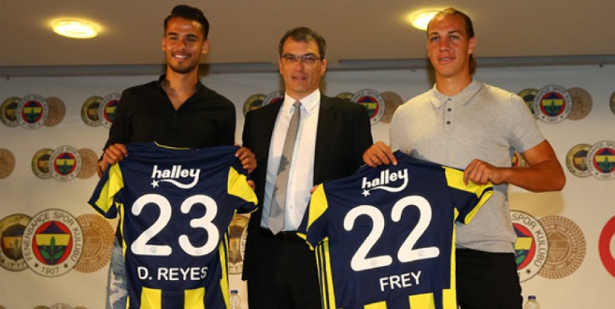 Fenerbahçe’de çifte imza töreni!