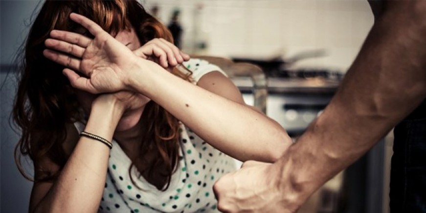 Hamile kadına koca işkencesi