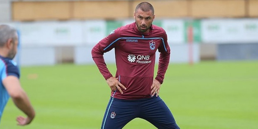 Burak Yılmaz takıma geri döndü