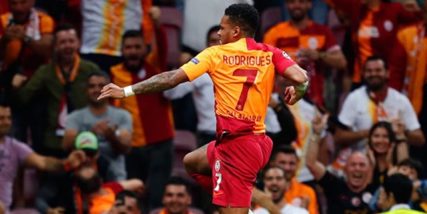 Galatasaray bir maçla ihya oldu!