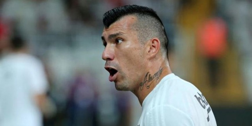 Medel Fenerbahçe derbisinde oynamayacak