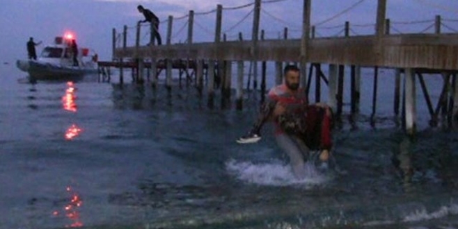 Bodrum’da 30 kişiyi taşıyan tekne battı!