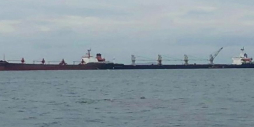 Yenikapı’da iki gemi çarpıştı