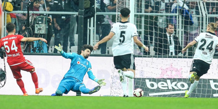 Beşiktaş’ın kalesi yıkıldı