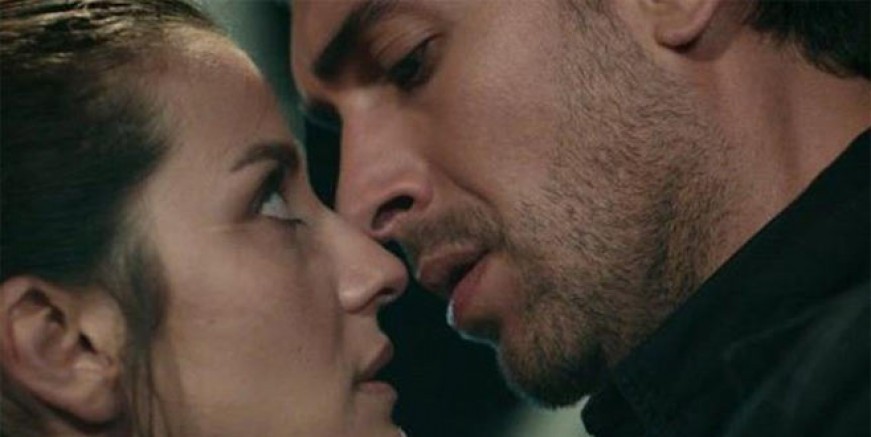 Sen Anlat Karadeniz’de beklenen öpüşme!