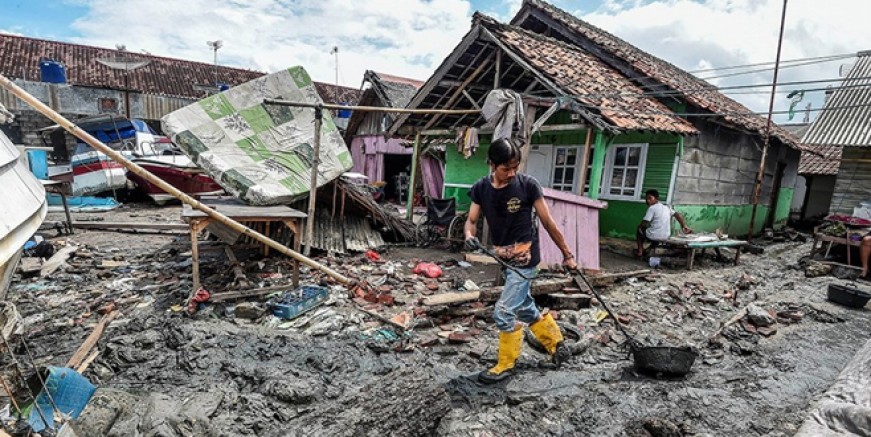Endonezya’da yeni tsunami uyarısı