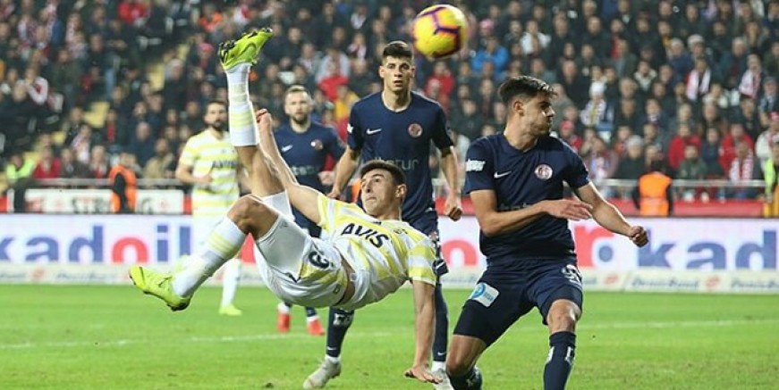 Fenerbahçe ilk yarıyı 17. sırada tamamladı